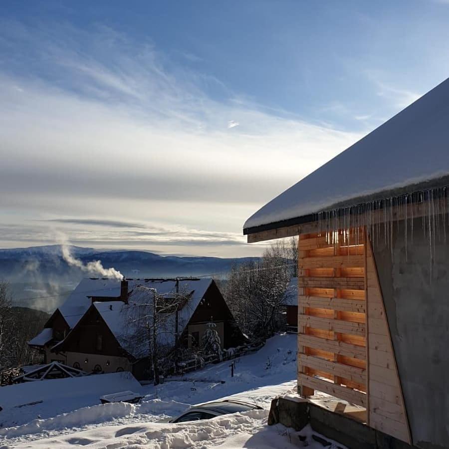 Podbucznik 2 Mosorny Chalet